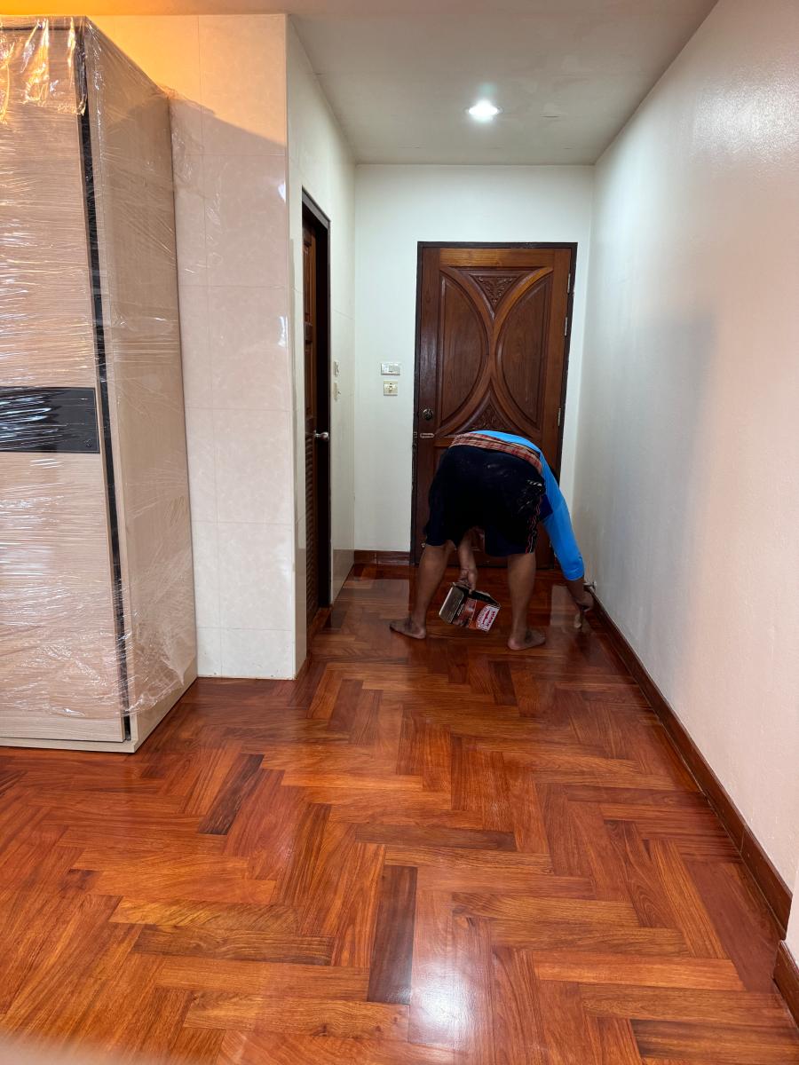 42 - https://ช่างชินกรรับขัดพื้นไม้.com | รับขัดพื้นไม้ปาร์เก้ รับปูปาร์เก้ทุกชนิด พื้นไม้อื่นๆ งานภายนอก งานภายใน งานบ้าน คอนโด หอพัก สำนักงาน โรงเรียน โรงแรม และสถานที่ต่างๆ